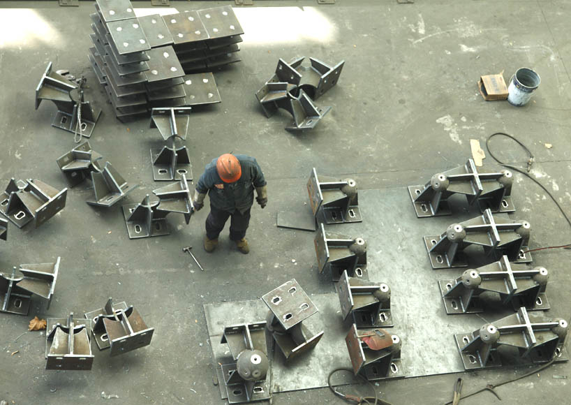 河津煤棚网架双向支座